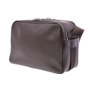 Louis Vuitton Grizzly Reporter Taiga Bag Shoulder